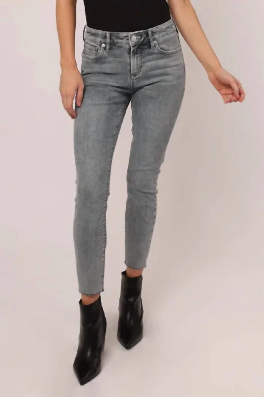 Only a Few Left – Order Now!Gisele Classic Mid Rise Skinny Jean In Washed Grey