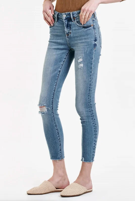 Get It Before It’s Gone!Gisele Tahiti Mid Rise Skinny Jean In Denim