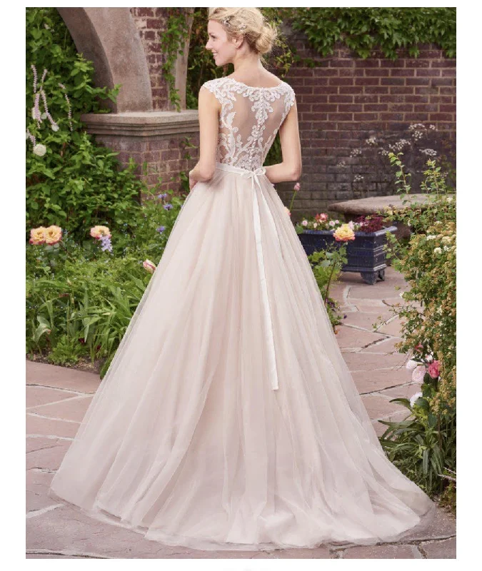 Massive Price Cuts!Maggie Sottero Carrie