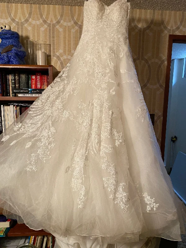 Your Dream Deal is Here!Maggie Sottero Delilah 4MB992